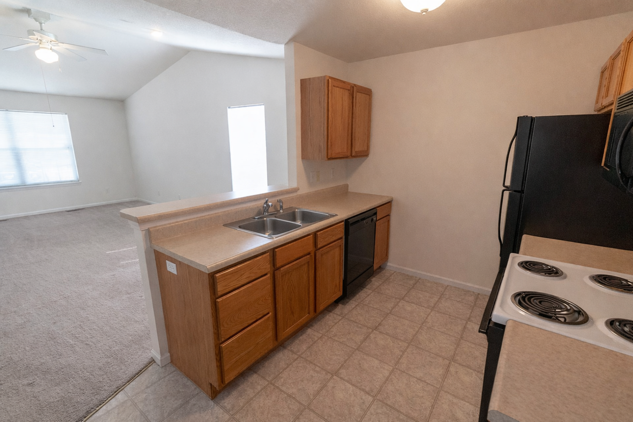 3322 St Charles Rd - Photo 6 of 33