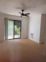 featured image of 960 Vine St