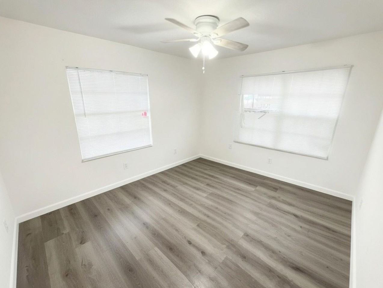 8013 Nw 10th Ct - Photo 6 of 9