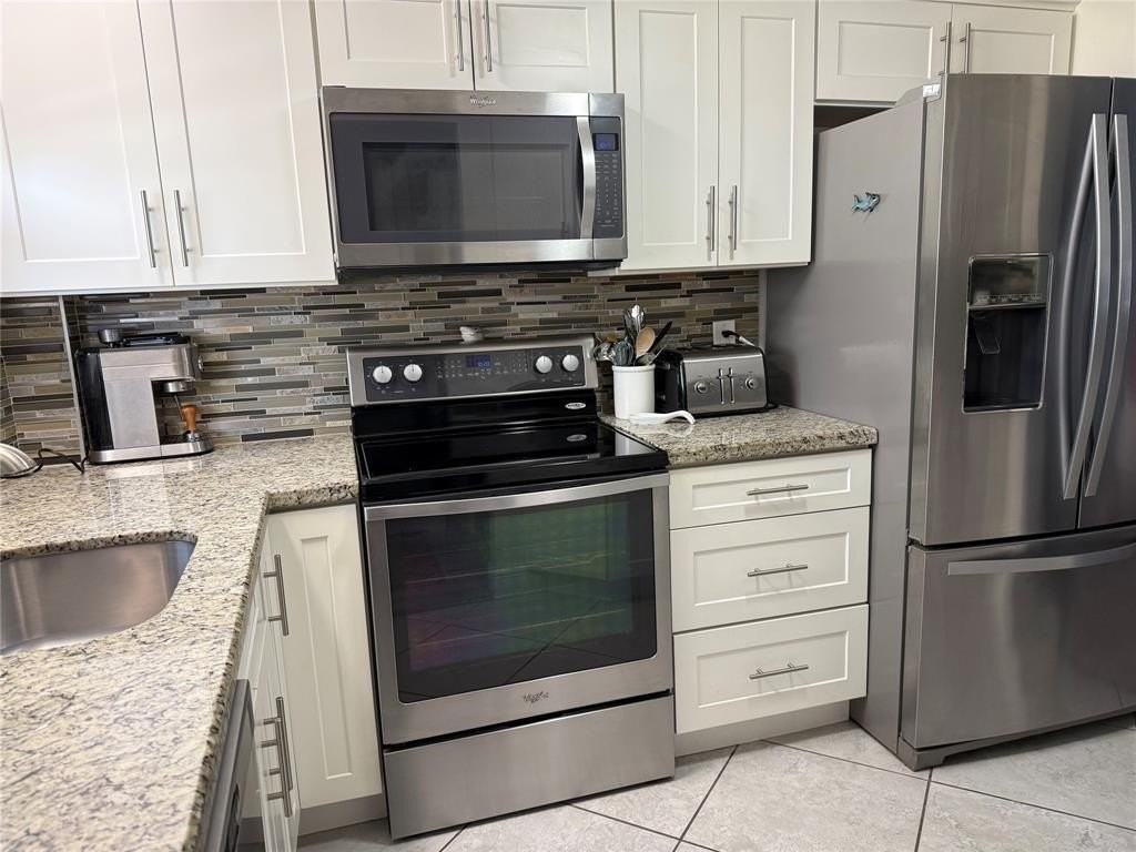 1161 Hillsboro Mile Apt 305 - Photo 2 of 50