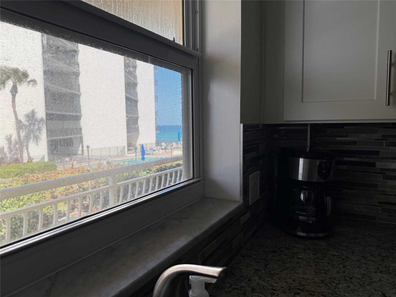 1161 Hillsboro Mile Apt 305 - Photo 6 of 50