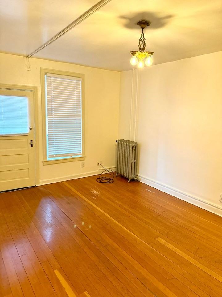 New York Apartments - Photo 7 of 23