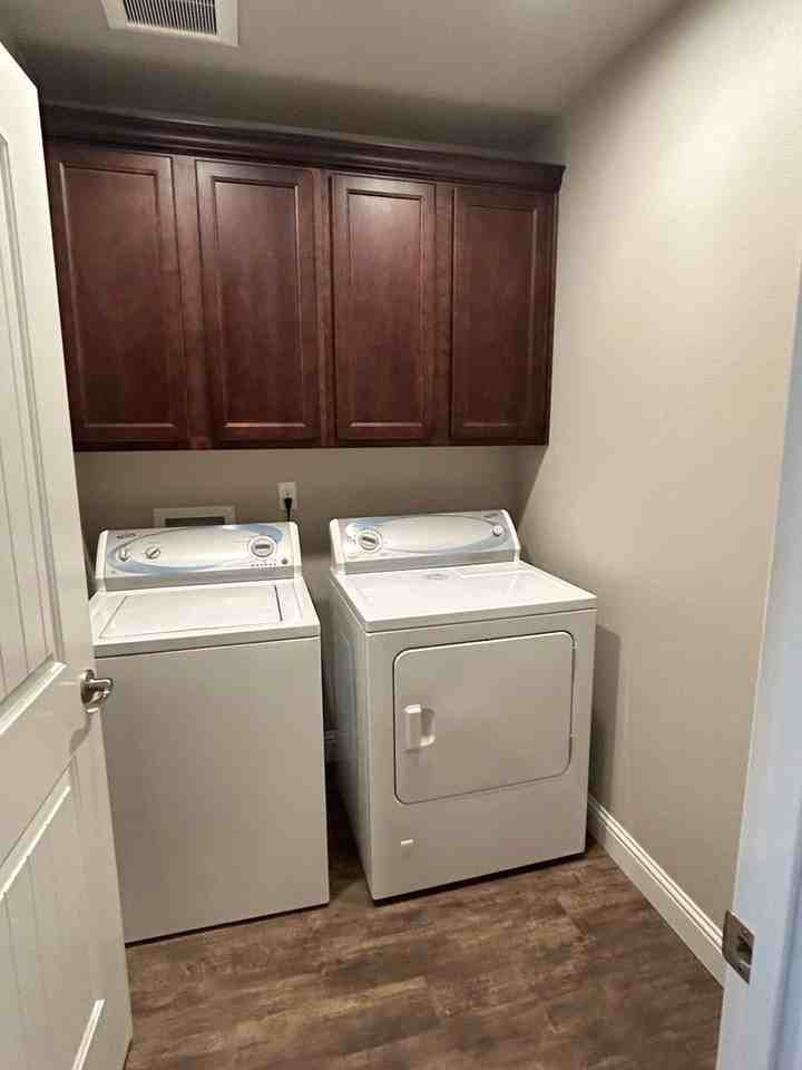 2601 Sapphire Ln - Photo 5 of 20