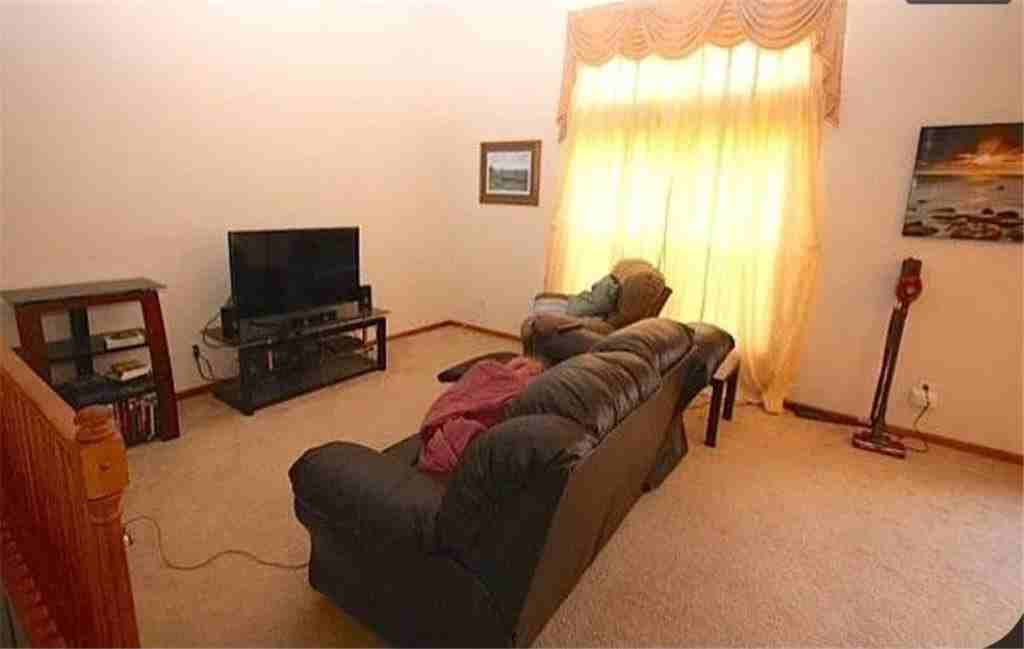 15784 Flan Ct - Photo 4 of 10