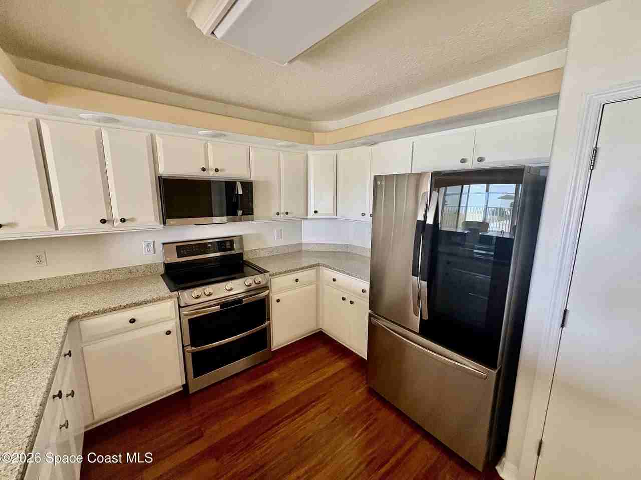 8934 Puerto Del Rio Dr Unit 8302 - Photo 4 of 32