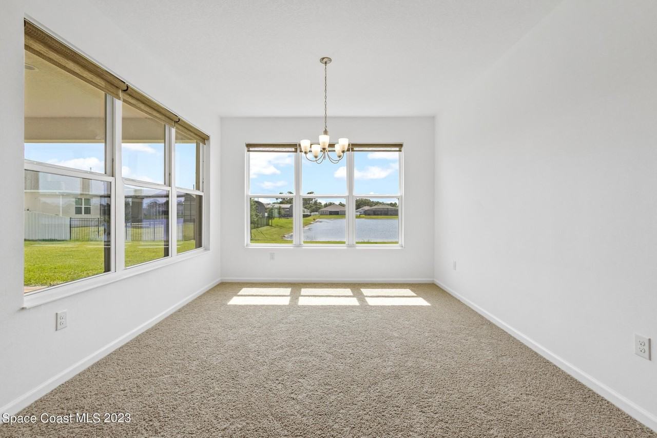 285 Loymer Cir - Photo 7 of 36