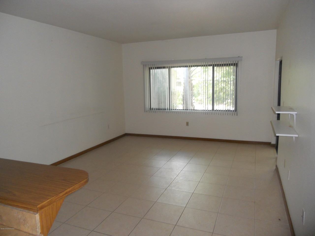 870 N Cocoa Blvd Apt 1 - Photo 4 of 7