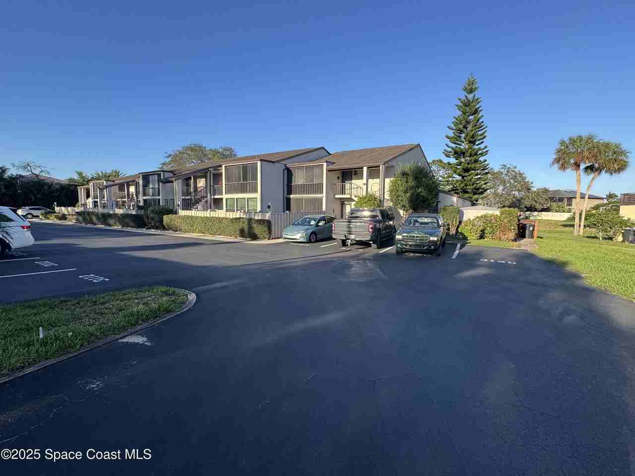 3124 Finsterwald Dr - Photo 2 of 23