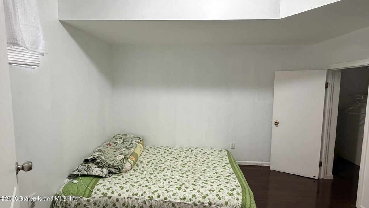 223 Buel Ave - Photo 5 of 6