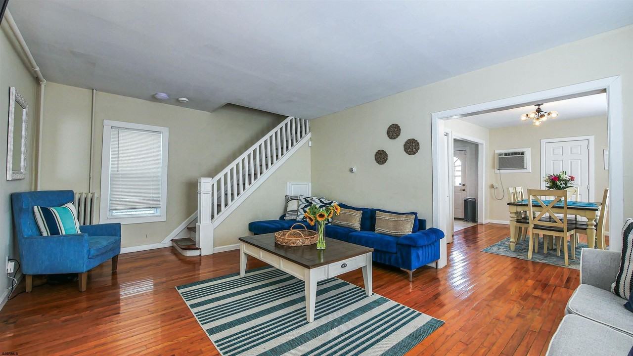 201 N Portland Ave - Photo 3 of 31
