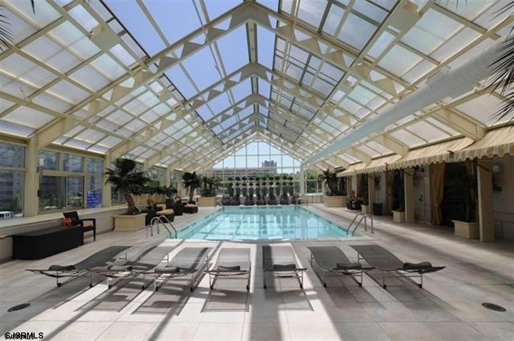 526 Pacific Ave - Photo 7 of 26