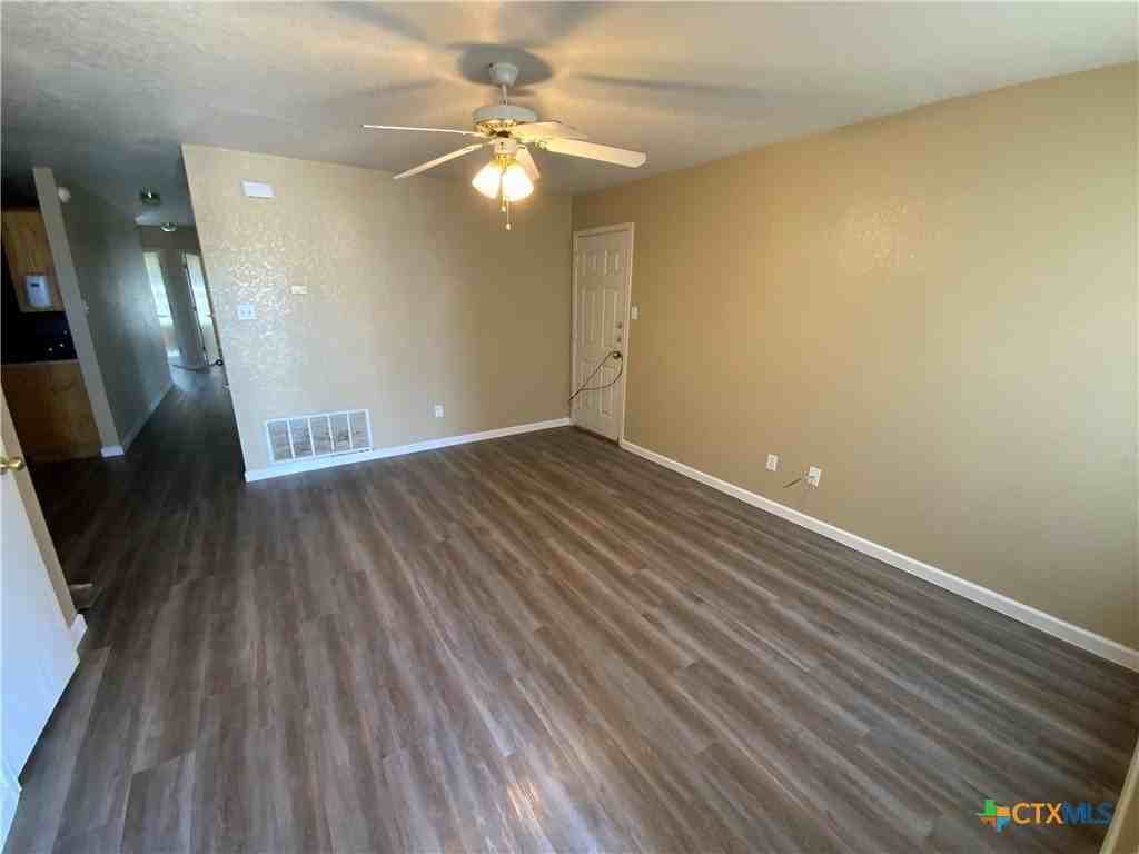 2602 Edgefield St #B - Photo 2 of 12