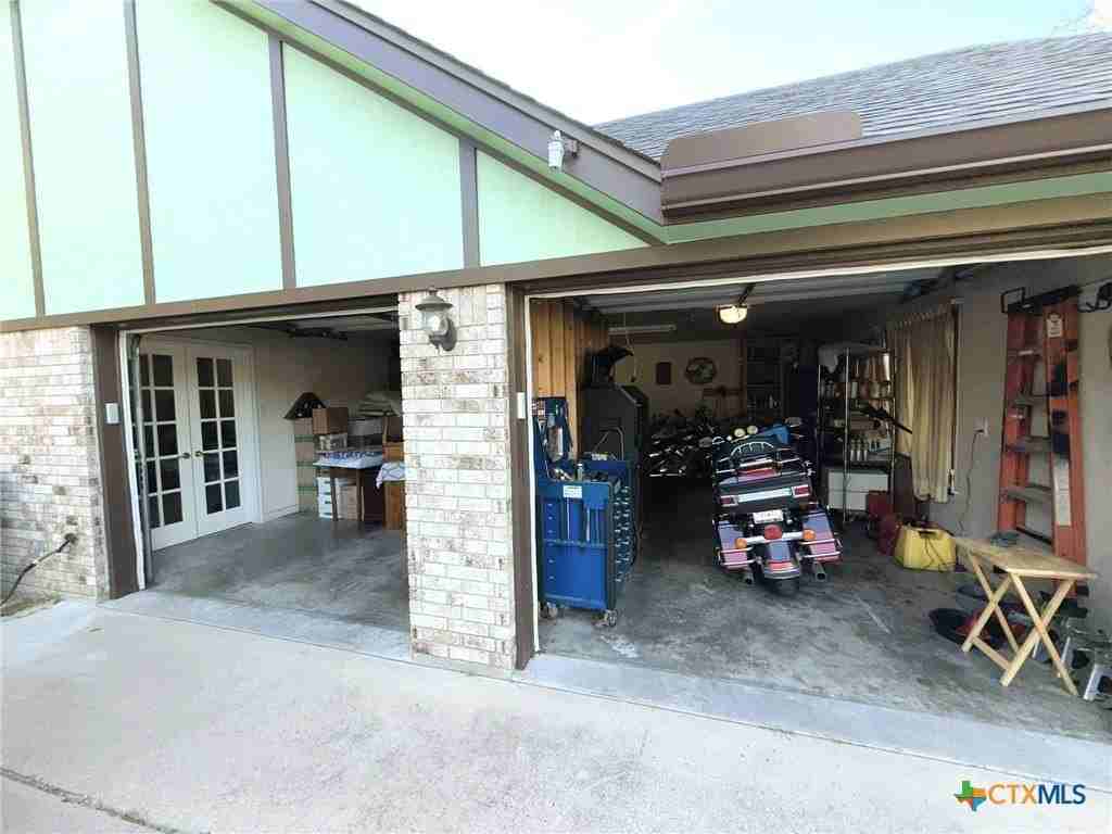 3117 Kensington Ct - Photo 7 of 47