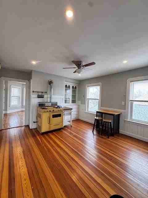 129 Allston St Unit 2 - Photo 4 of 12