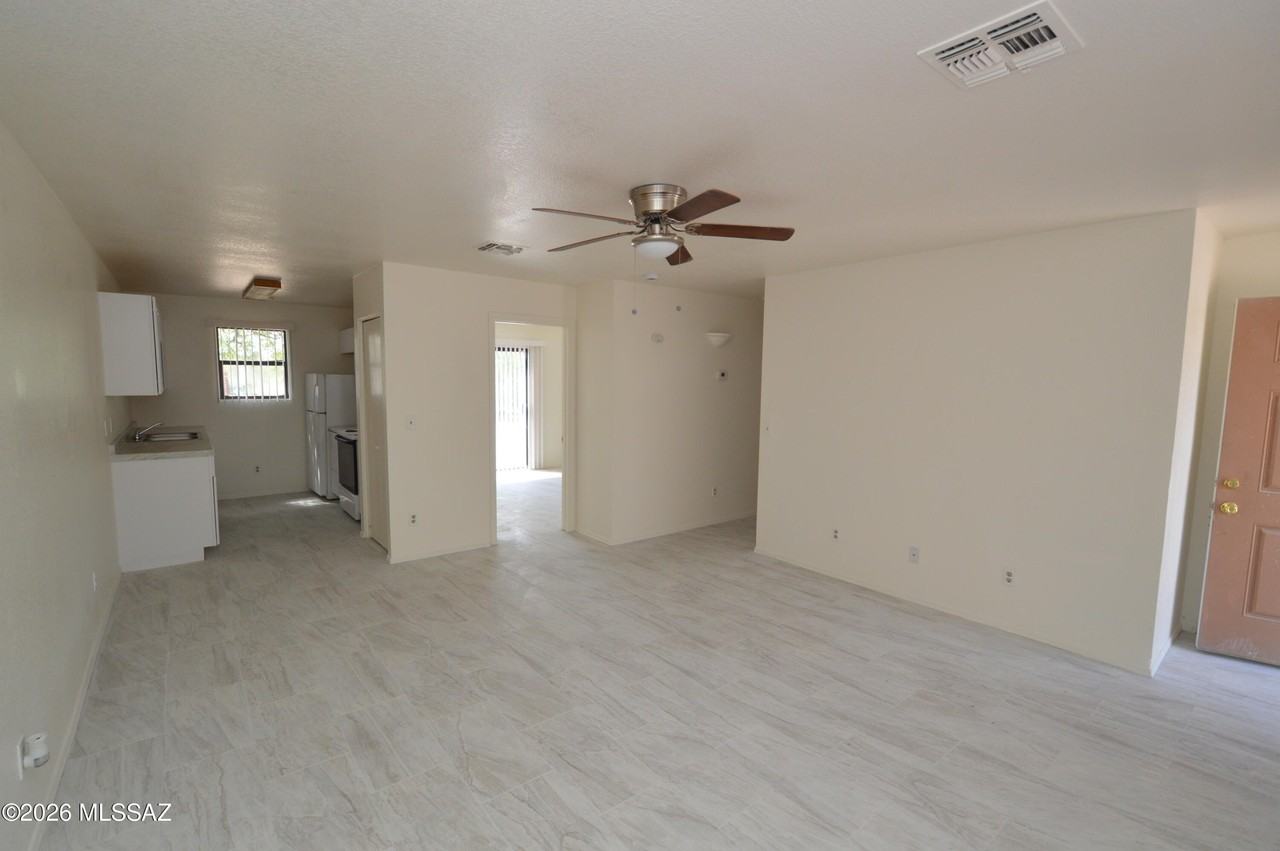 450 E Wilcox Ln #2 - Photo 2 of 8