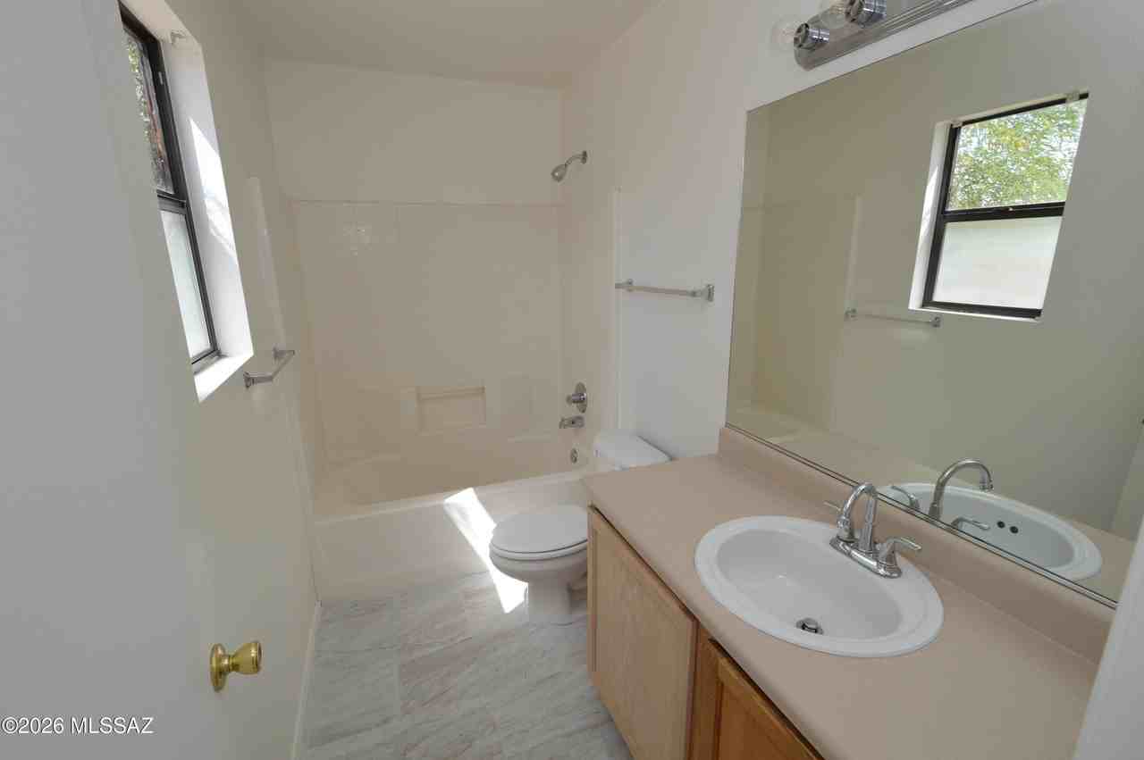 450 E Wilcox Ln #2 - Photo 5 of 8