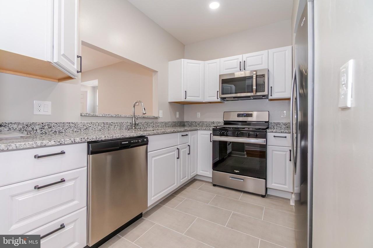 1276 Glyndon Ave - Photo 6 of 35