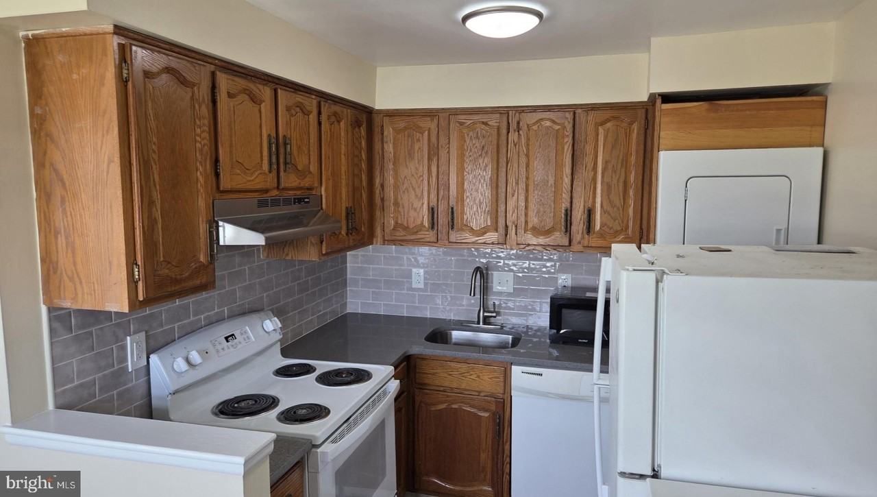 200 Prince Frederick St Apt M3 #M3 - Photo 4 of 12