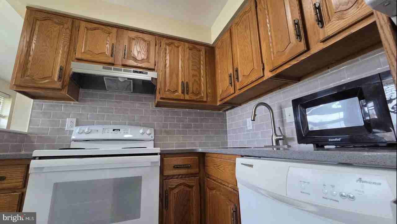 200 Prince Frederick St Apt M3 #M3 - Photo 5 of 12