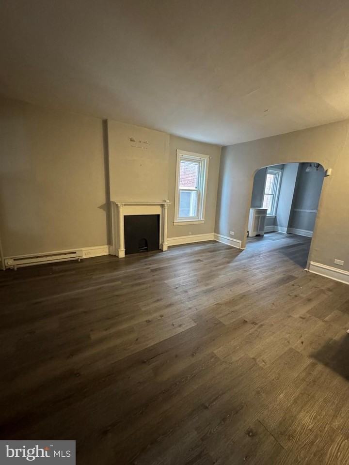 533 Buttonwood St - Photo 3 of 14
