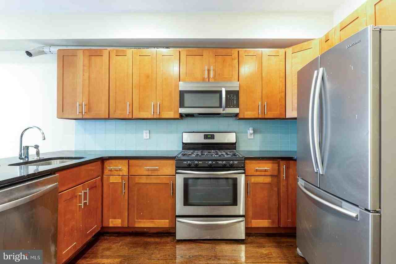 838 N 15th St Unit B - Photo 4 of 29