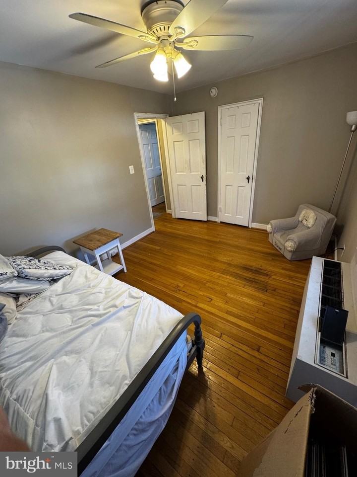 19 Auburn Ct Apt B - Photo 7 of 8