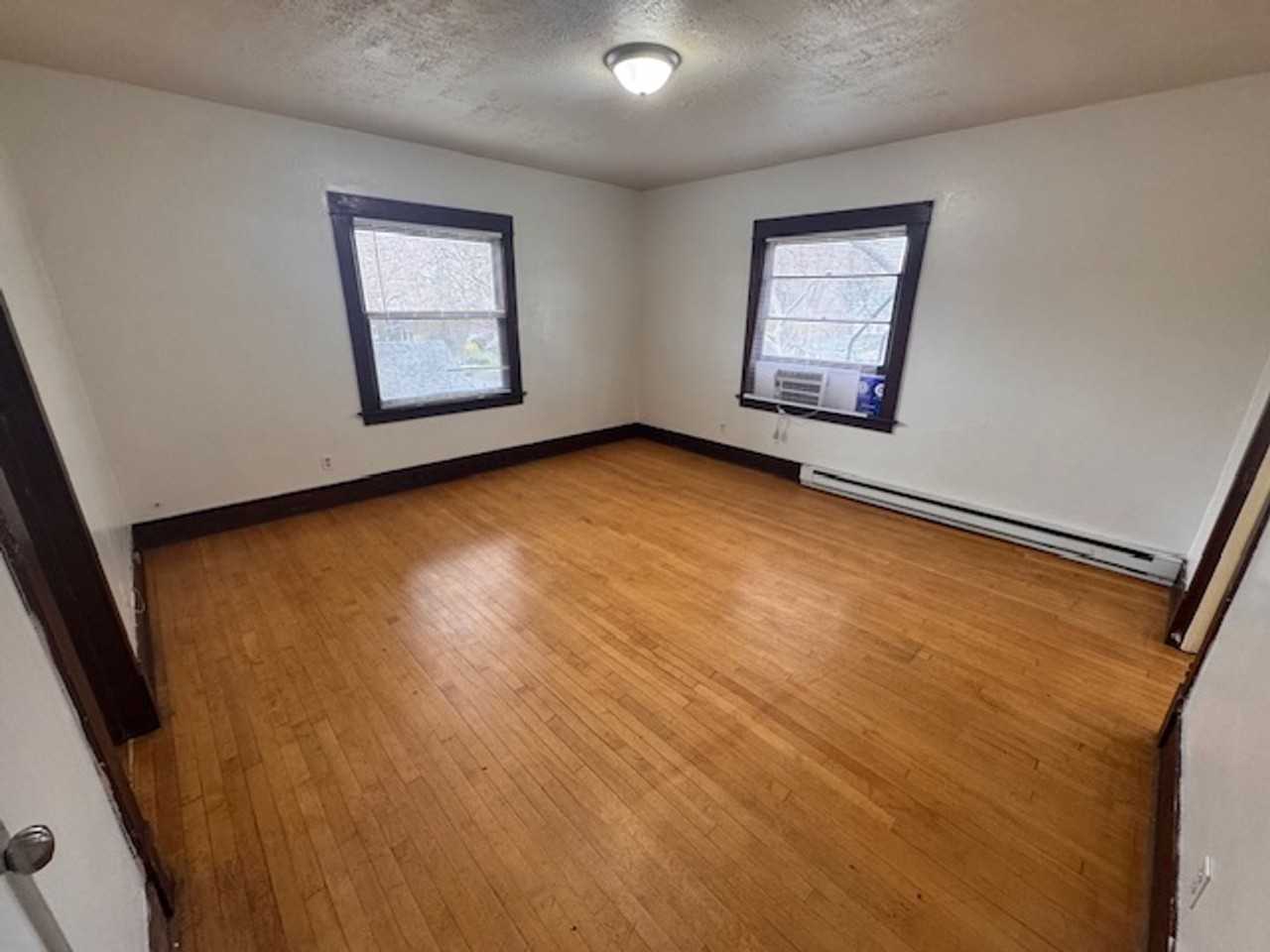 1733 West 10th - Photo 4 of 26