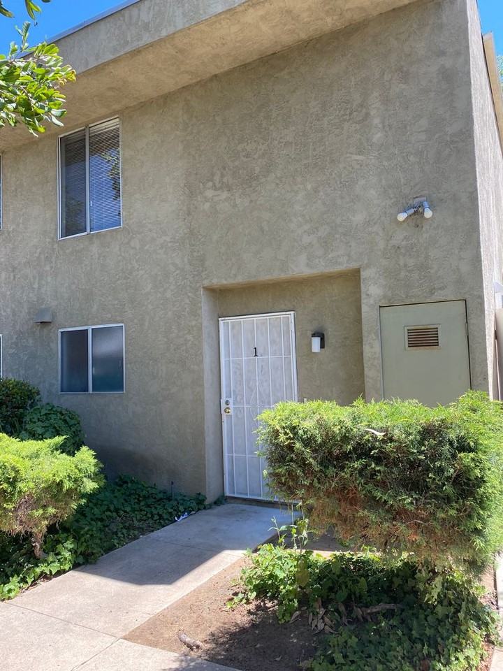 994 Leslie Rd - Photo 5 of 23