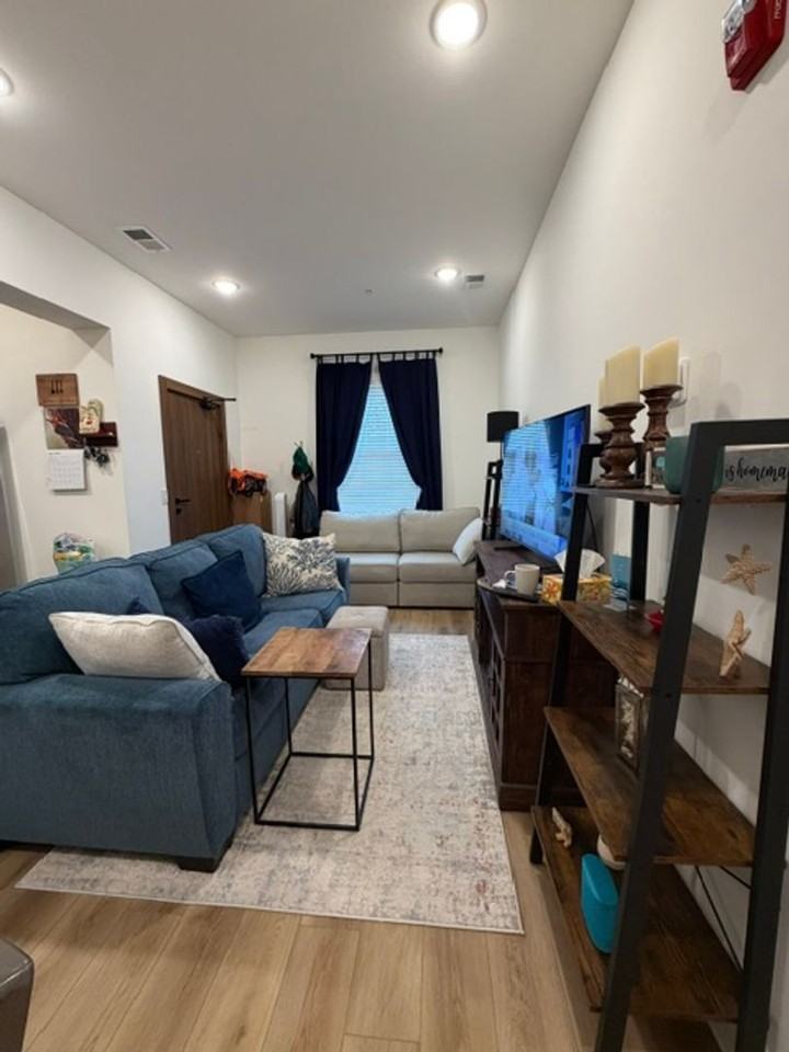 195 Main Street Associates, LLC - Photo 7 of 14