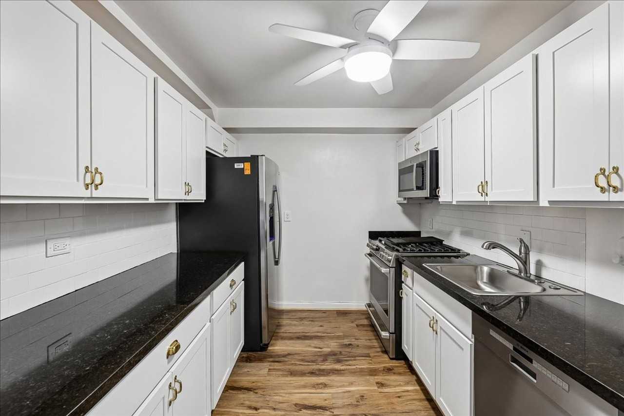3315 Wisconsin Ave Nw #407 - Photo 7 of 28