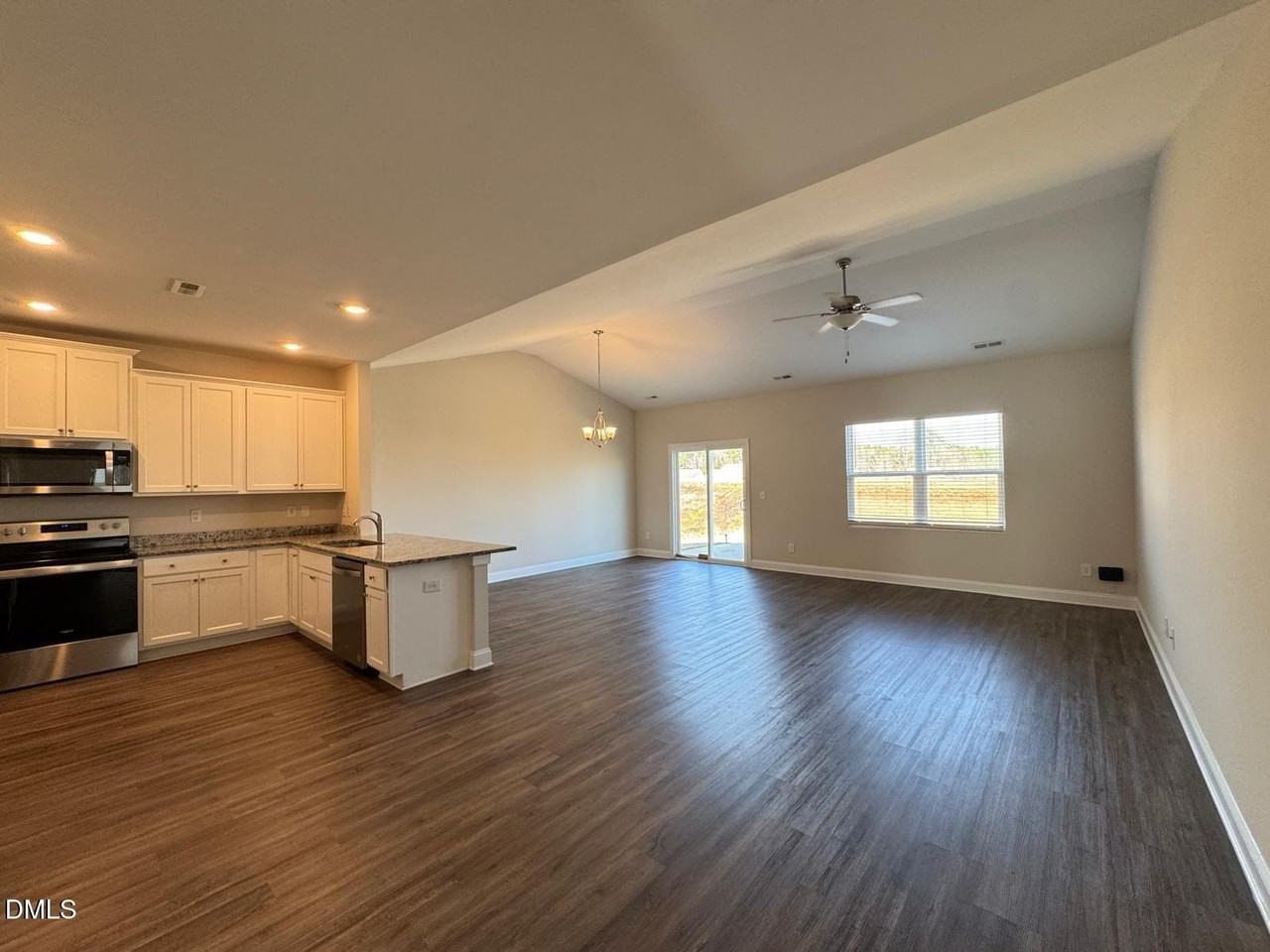 490 Access Dr - Photo 3 of 21