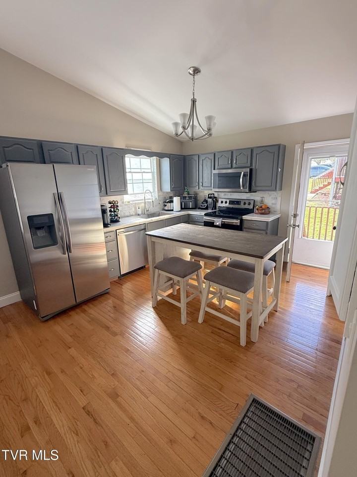 2912 Antioch Rd - Photo 6 of 13