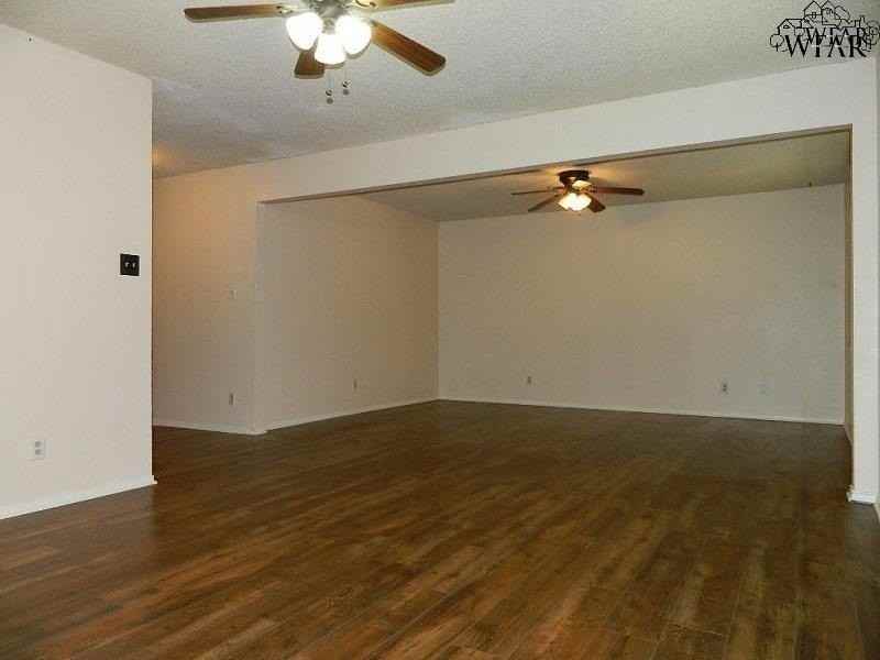 2819 Montgomery Pl - Photo 4 of 14