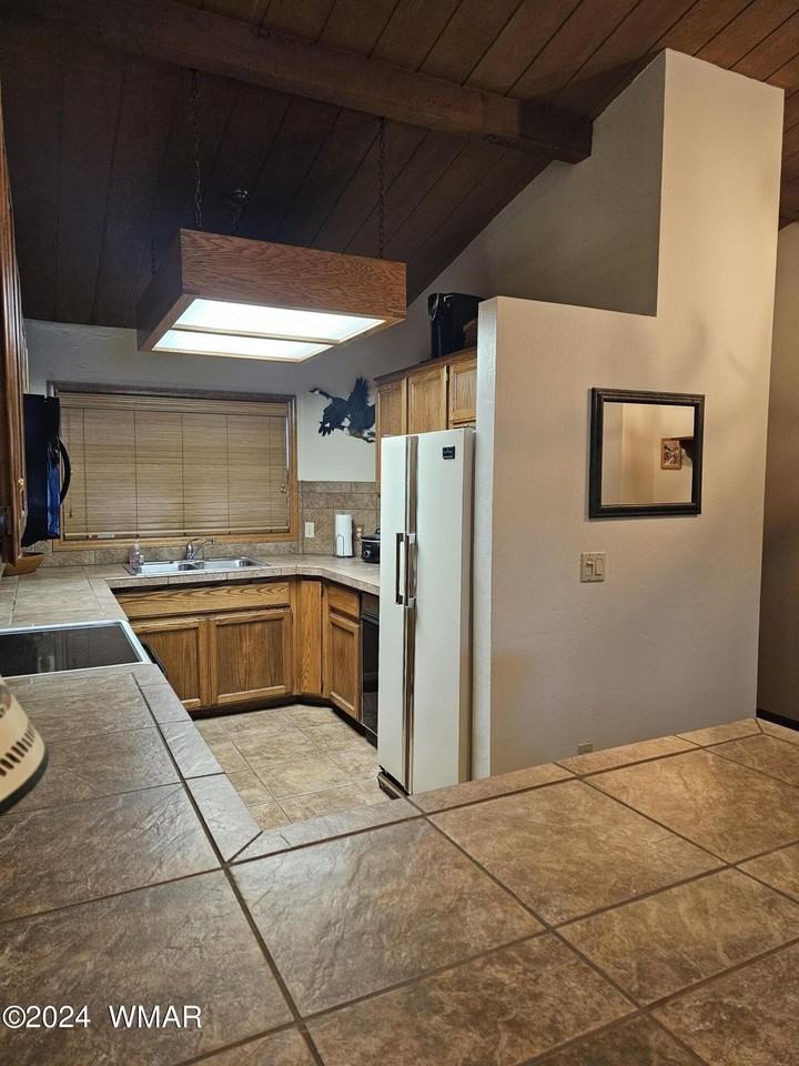 2327 E Rainbow Ln - Photo 3 of 44