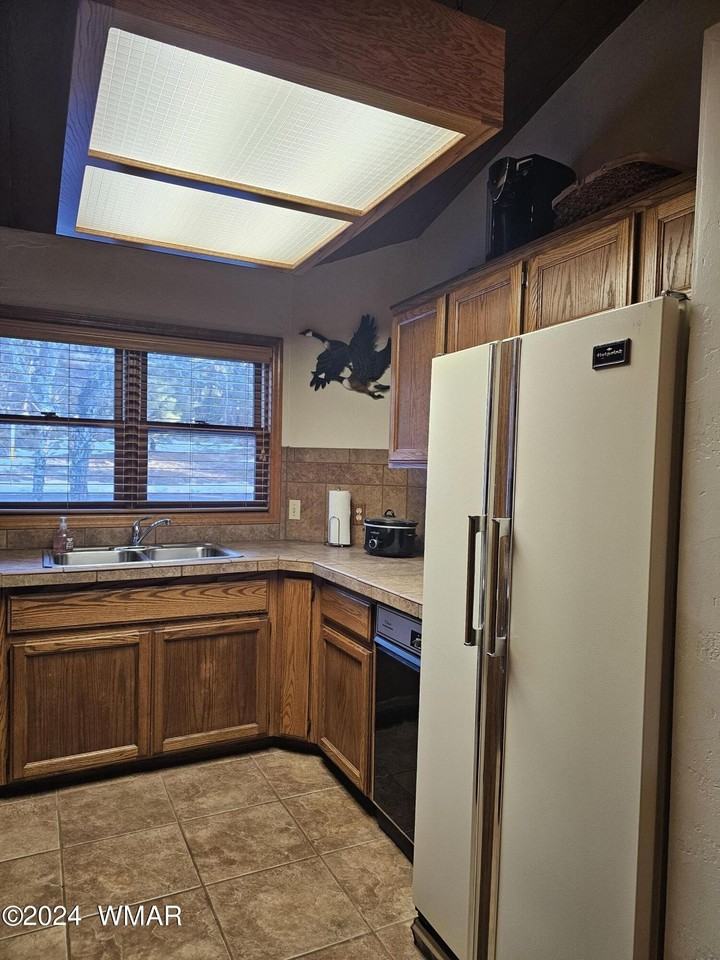 2327 E Rainbow Ln - Photo 5 of 44