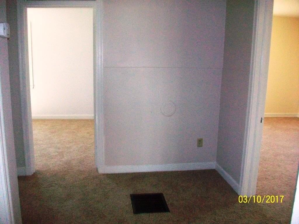 2040 Corinth Dr - Photo 6 of 10