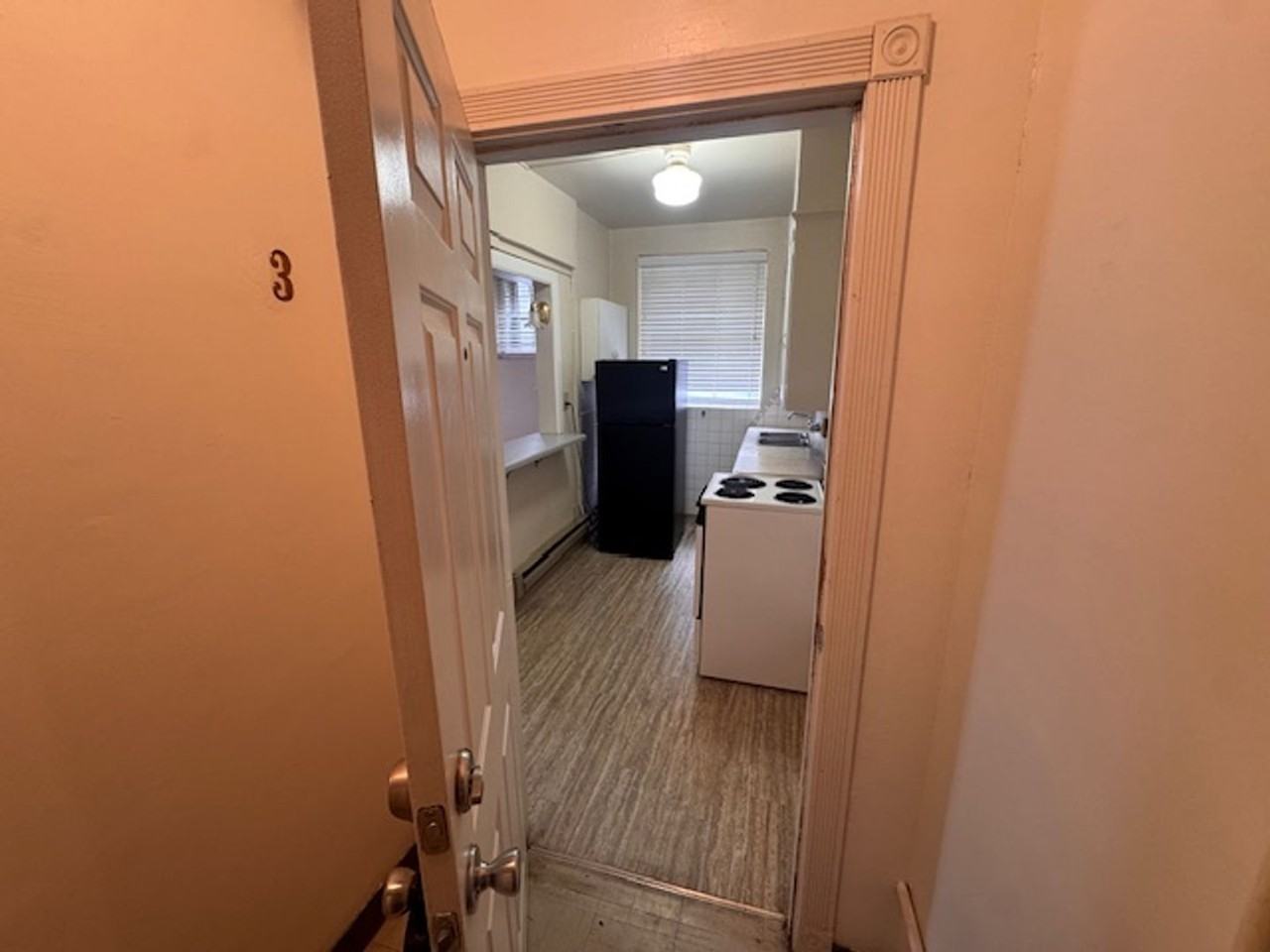 1428 West 10th - Photo 2 of 31