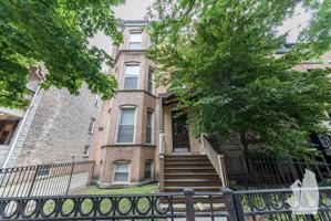 featured image of 851 W Wellington Ave #1