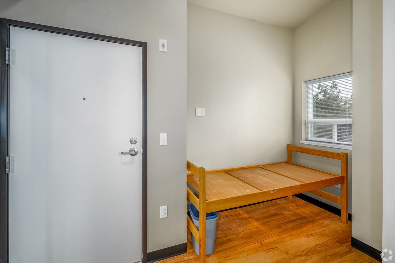 Juno Studios - Photo 3 of 5