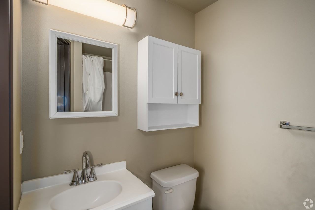 Juno Studios - Photo 4 of 5