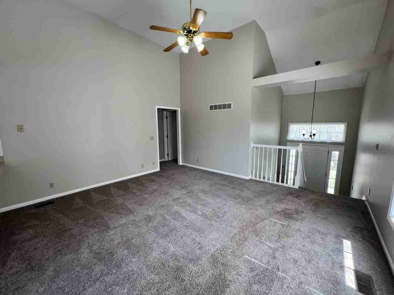 2514 Bent Oak Ct - Photo 3 of 20