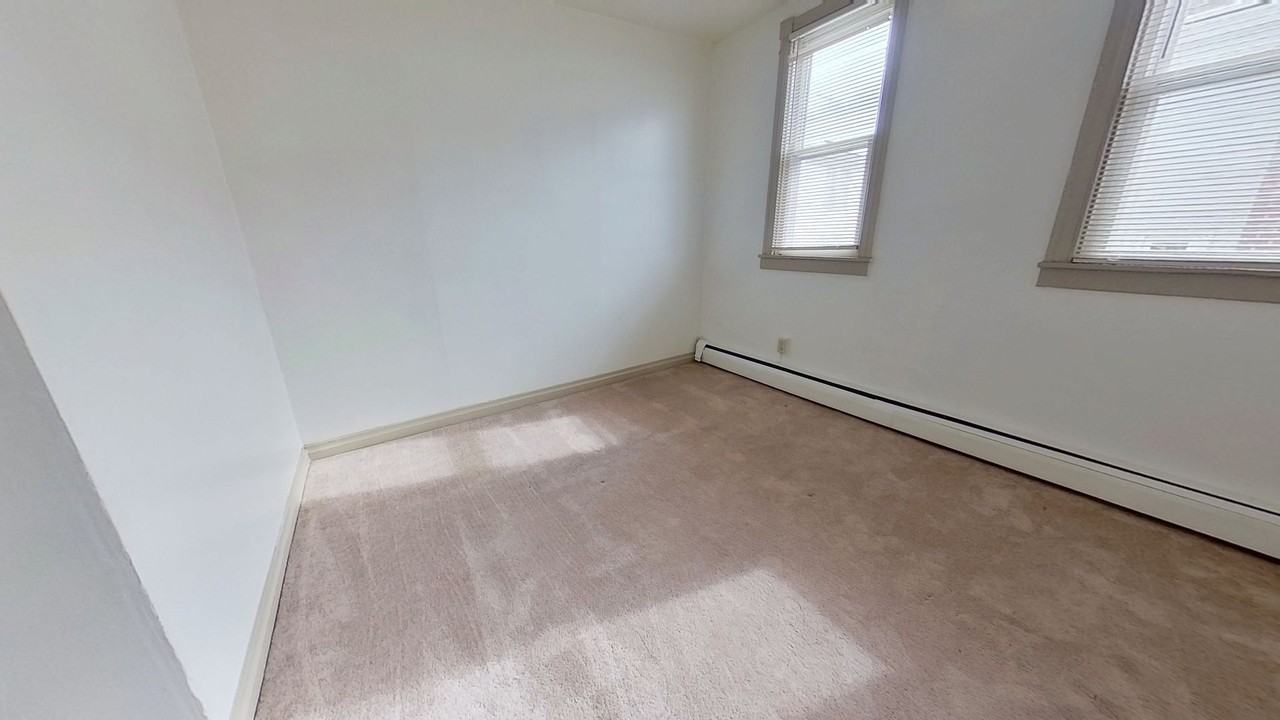 142 W Main St #C - Photo 5 of 9