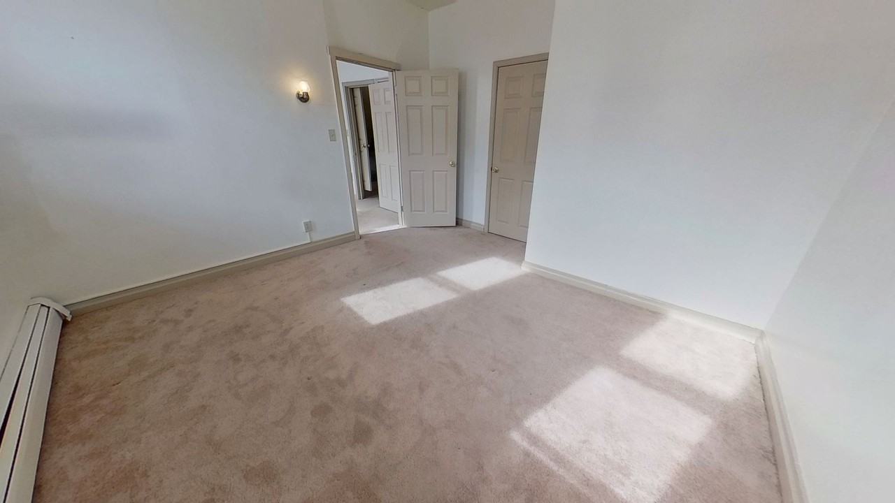 142 W Main St #C - Photo 6 of 9