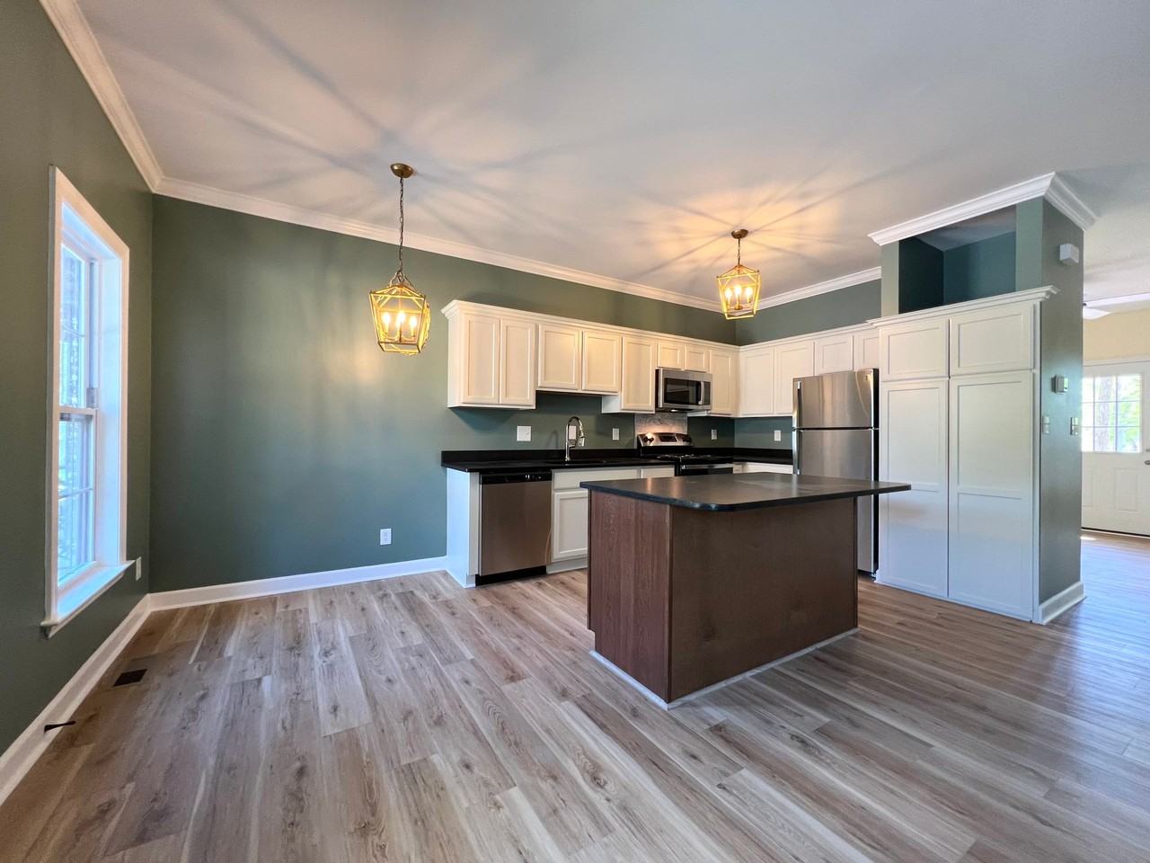 Hill Street Apartments - Photo 2 of 14