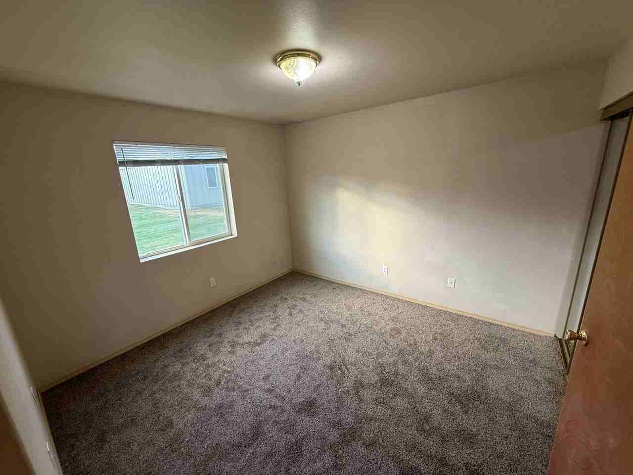 2821 Sw 21st St - Photo 4 of 4