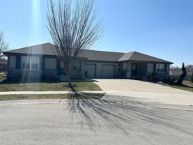 8221 Maple Ct - Photo 1 of 1