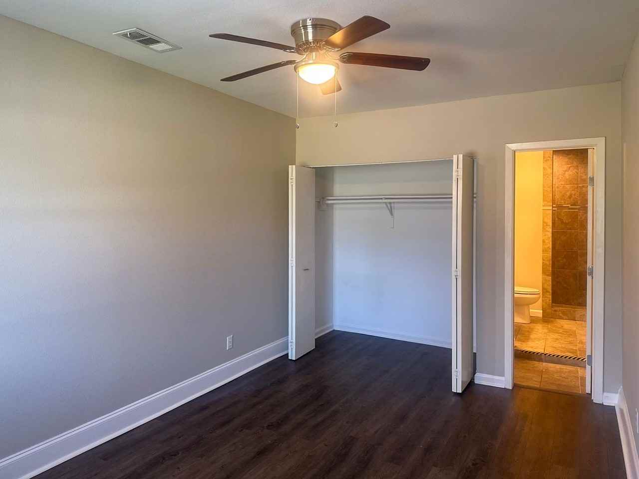 56242 Dewitt St - Photo 7 of 40