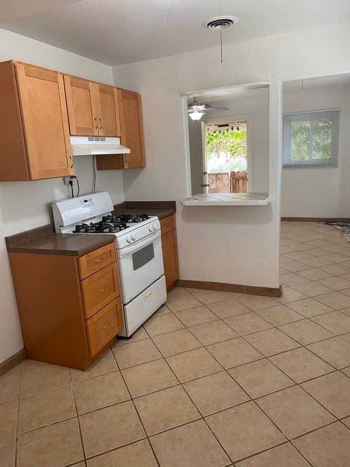 144 N La Luna Ave - Photo 2 of 8