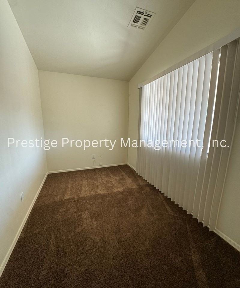 3662 S Fighting Falcon Dr - Photo 5 of 24