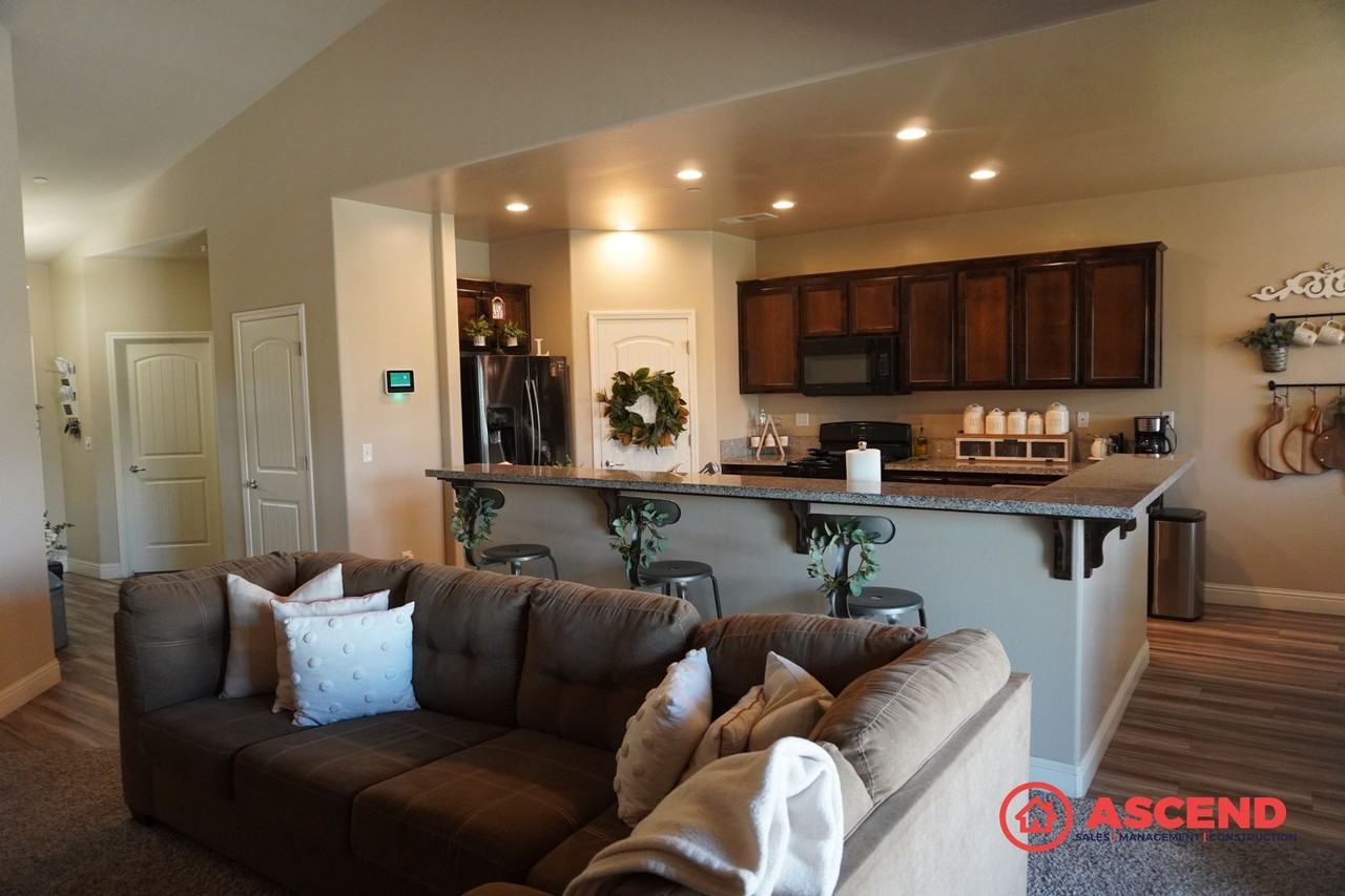 1704 Laguna Niguel Ave - Photo 6 of 17